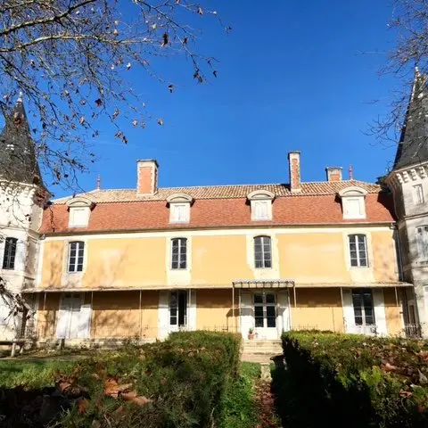 Château des Chauvaux - vue de près