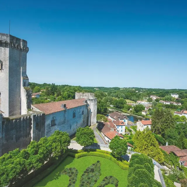 Château de Bourdeilles exterieur 2