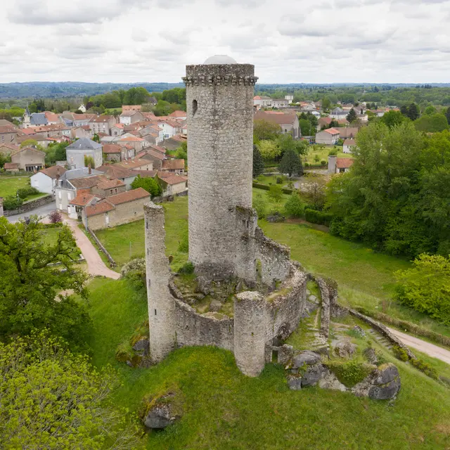 Tour de Piégut