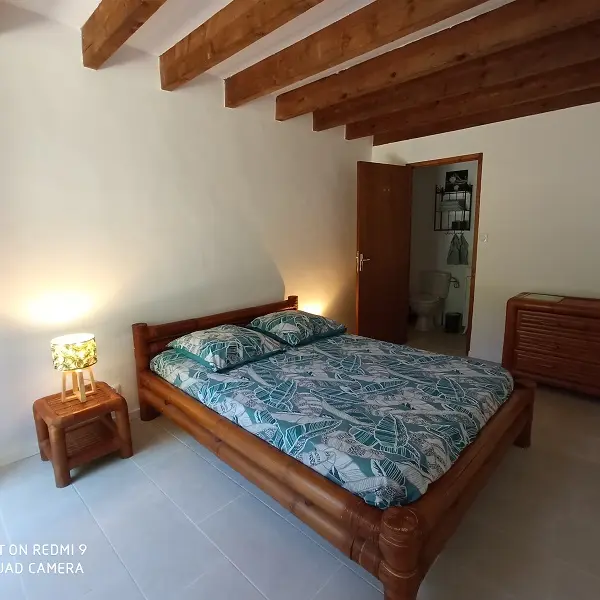 Fleurac_Domaine de Castalia_chambre lit 140 res-de-chaussée_décembre 2022