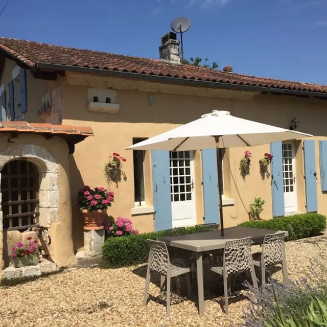 Gite Pommiers maison