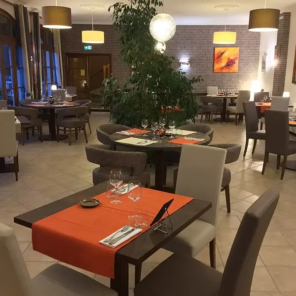 Hostellerie PV resto