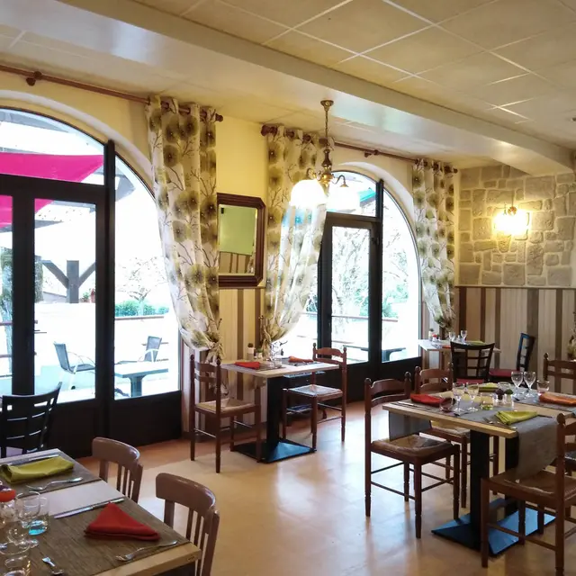 Hotel-du-Pont-et-Restaurant