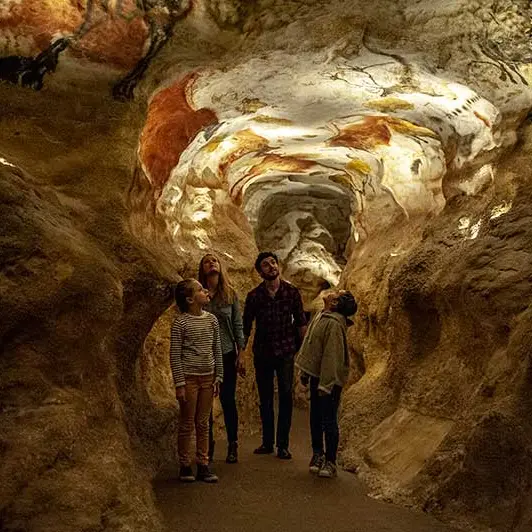 Lascaux 4