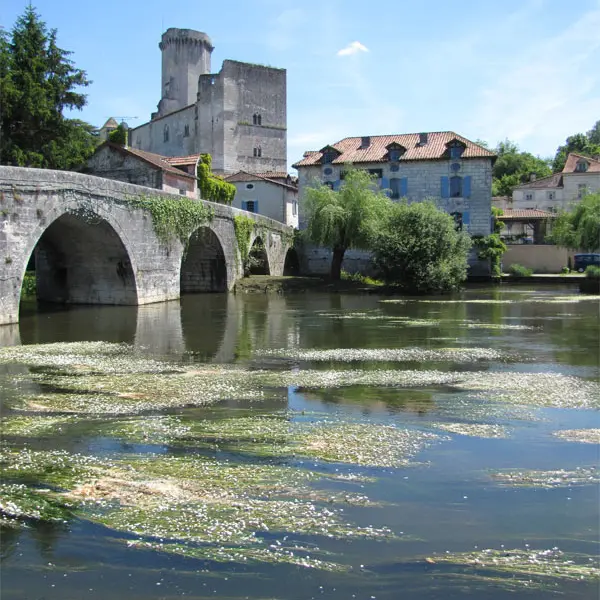 Le village de Bourdeilles