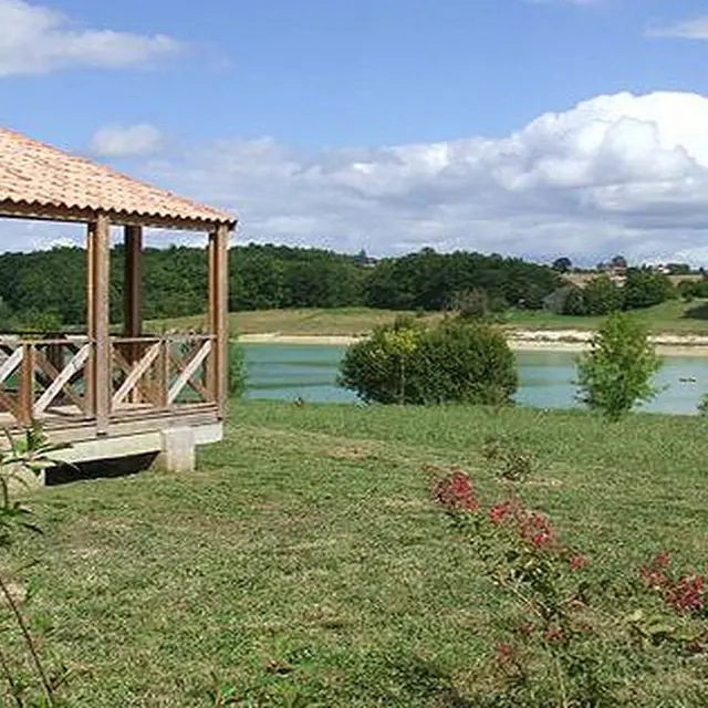 Les-Chalets-de-Dordogne-a-Razac-d-Eymet-1-2