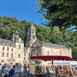 Marché de potiers ©Clémence Faye