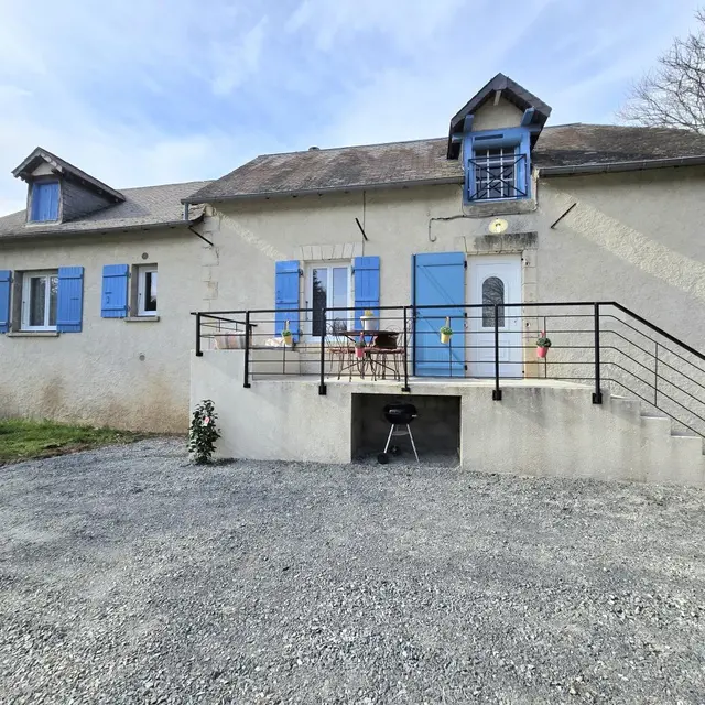 Meublé POUQUET