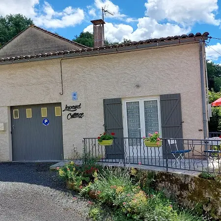 N°01  _125206 Gîte