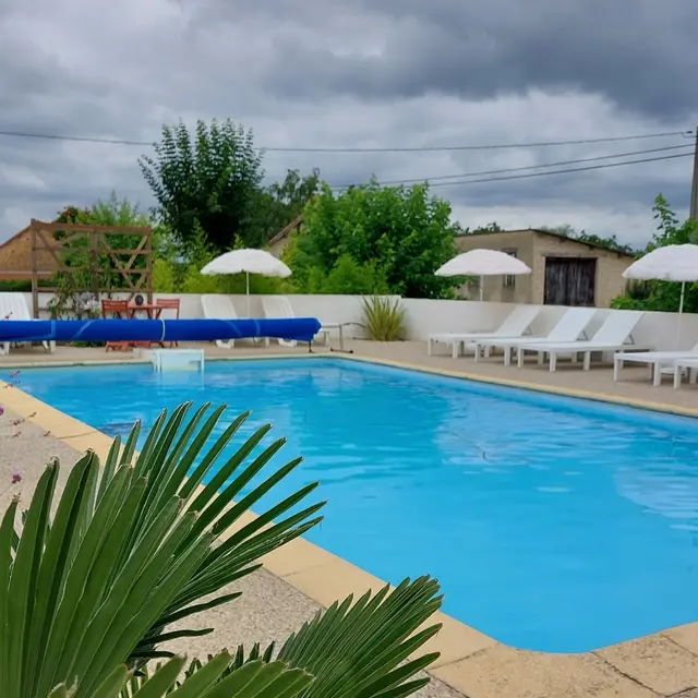 Piscine à partager