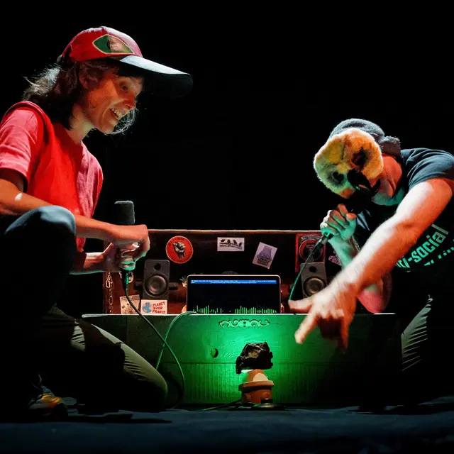 RADIO PIRATE(HD) ©Thierry Laporte (55)