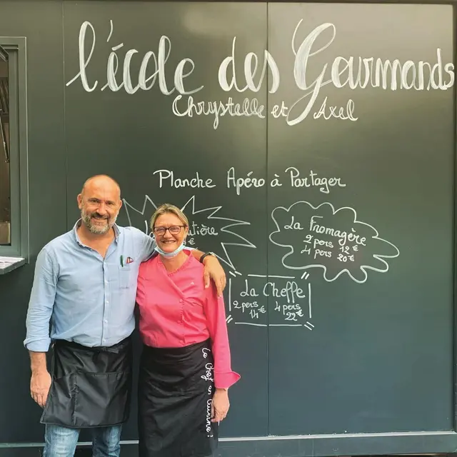 Restaurant-l'ecoledesgourmands-Moulin-Neuf-couple