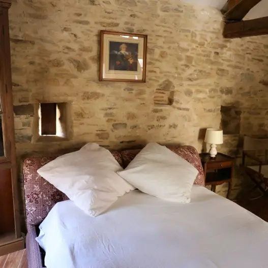 Saint Paul la Roche Jolie Maison Chambre 2