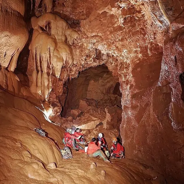 Speleologie---Bastides-Dordogne-Perigord-1