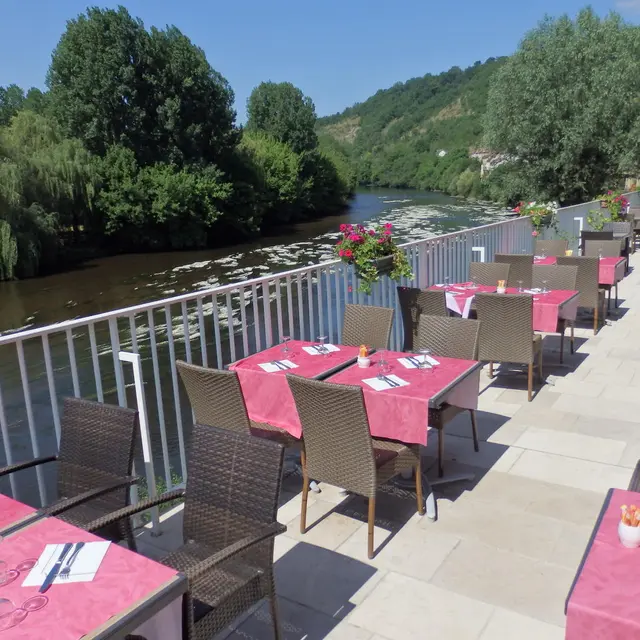 Terrasse restaurant-Hôtel le Royal Vézère, Le Bugue