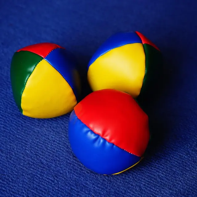 balls-272409_1280