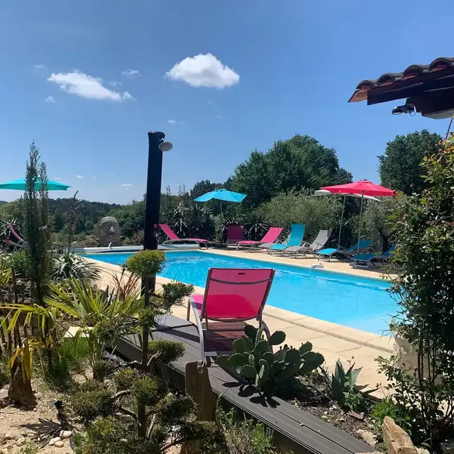 La piscine dans la nature
