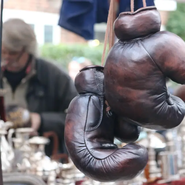 glove-3391582_1280