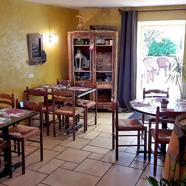 Hôtel-restaurant La Borie à Saint-Geniès