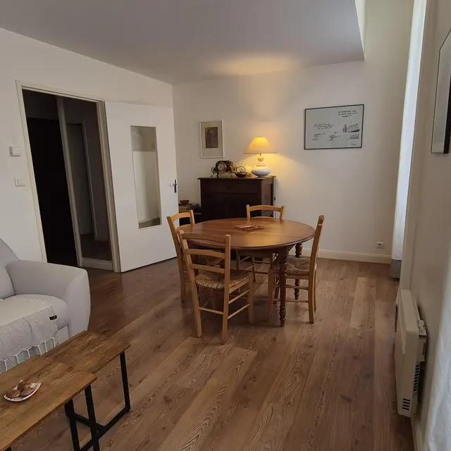 Le Parvis appart avec grand balcon à Sarlat_1
