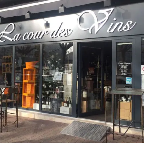 la cour des vins