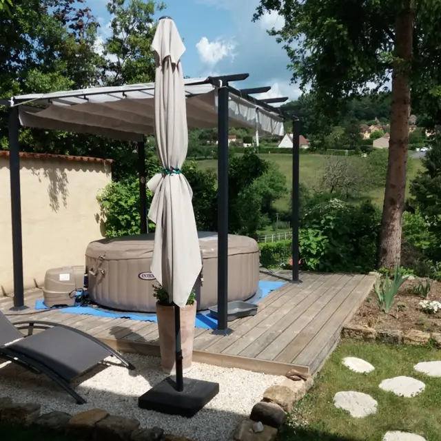 le gros chene  loc  4 pers s  sarlat