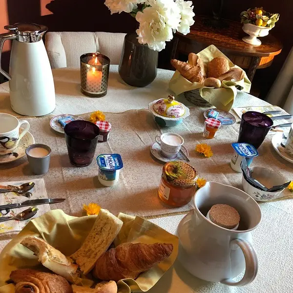 le-petit-dejeuner-au-chateau-de-la-gauderie