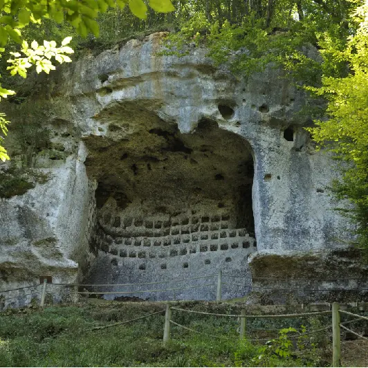 leconquil sitetroglodytique2_subias