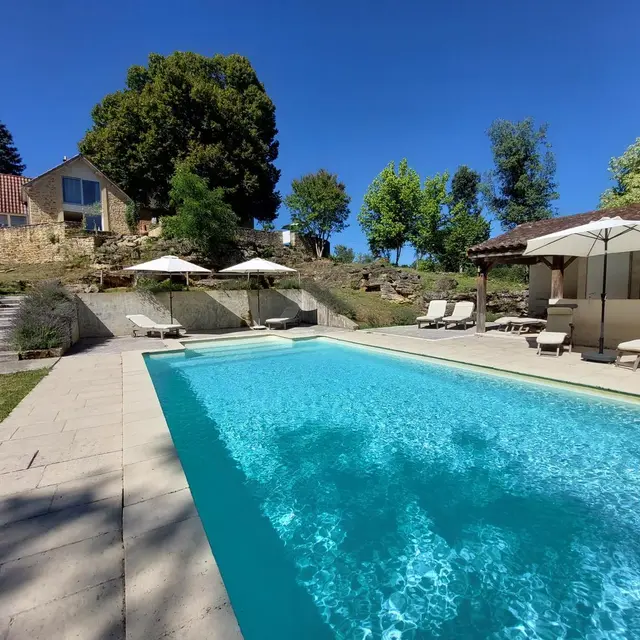 les chambrils - piscine chauffée (19)