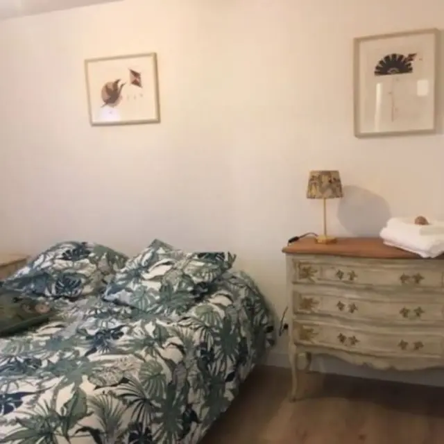 MAISON CHRYSTIE
