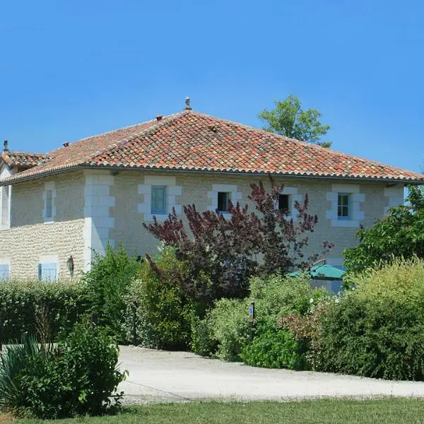 La Couronne - Meublé de tourisme à Nanteuil et Auriac de Bourzac