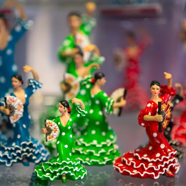 olga_fil-souvenir-6851149_1920