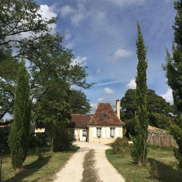 ostal-de-pombonne 1