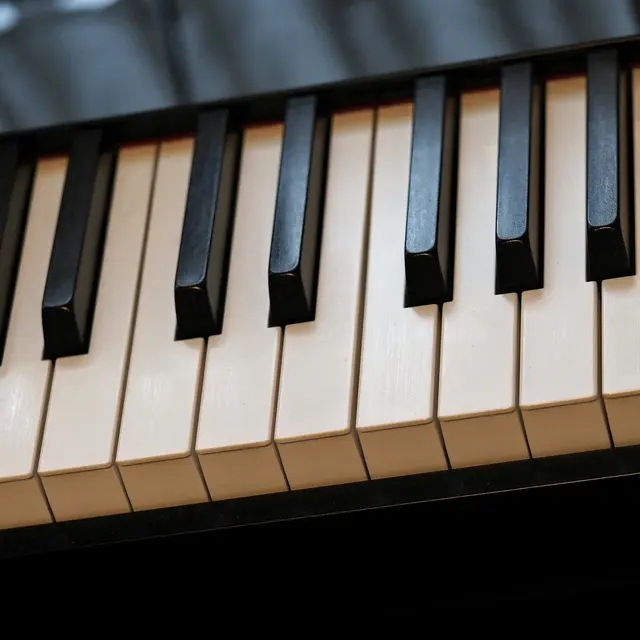 ralf1403-piano-10046998_1920