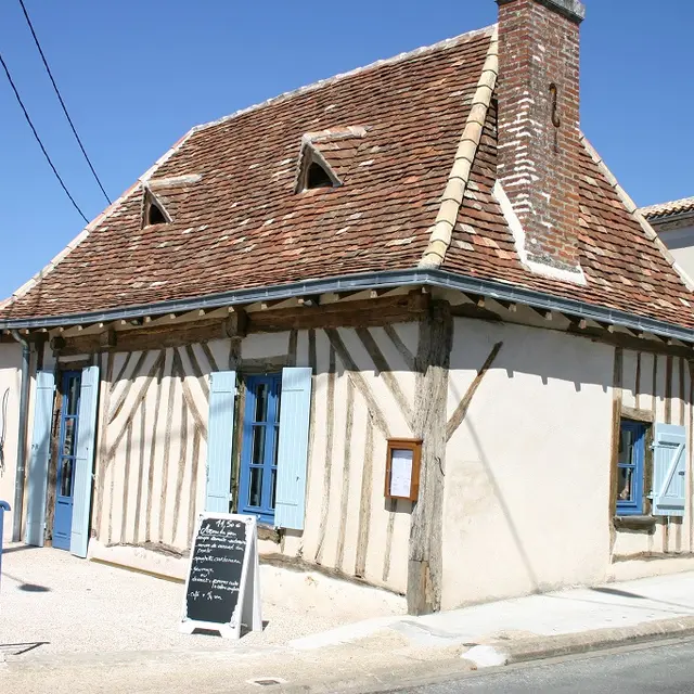 Restaurant Le Bartomé, situé en centre bourg