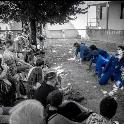 stage théâtre corporel baleine à bascule