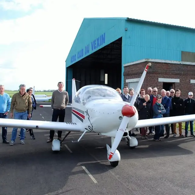 Inauguration du nouvel avion APM30 Lion