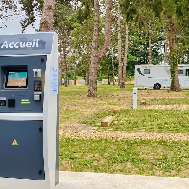 aire de camping cars du vexin normand borne accueil 2
