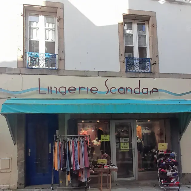 Lingerie Scandale