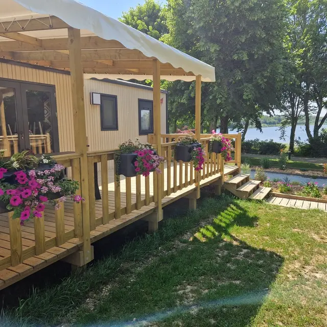 Camping Les Rives du Lac