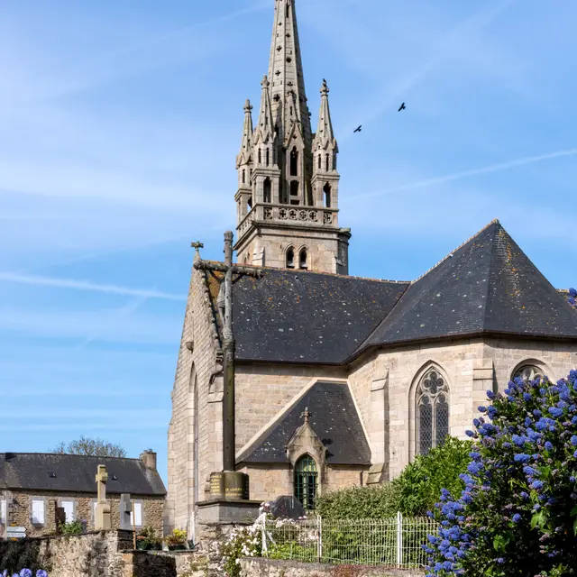 Eglise Saint Bergat 1