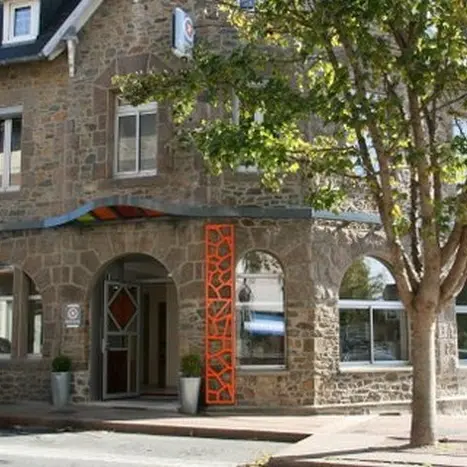 HOTEL DE PERROS 2016