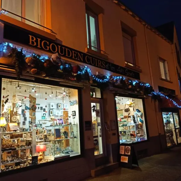 Bigouden Cuirs et Les Arts Secrets - Guilvinec - Pays Bigouden - Bigoudenjoy