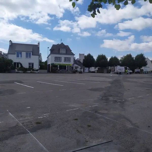 LESCO Aire de stationnement et de service Place de la résistance PAYS BIGOUDEN SUD