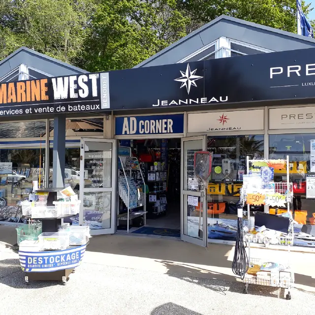 Devanture AD Nautic Marine West