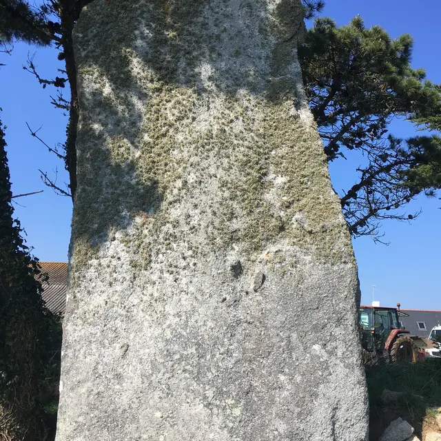 Menhir de Reun Treffiagat pays Bigouden Sud