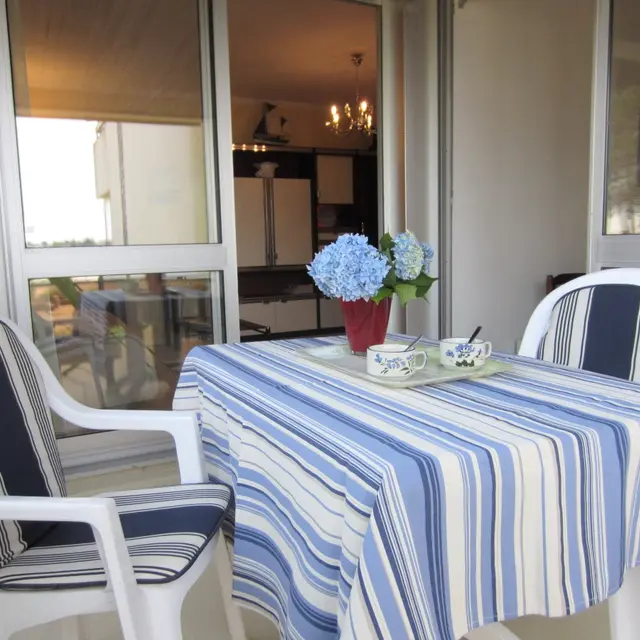 P De Morcourt Terrasse