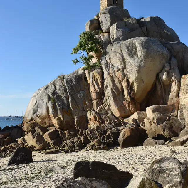 Rocher de la Sentinelle Port Blanc