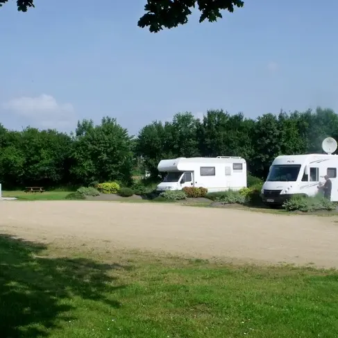 aire camping car Plounévez-Moëdec