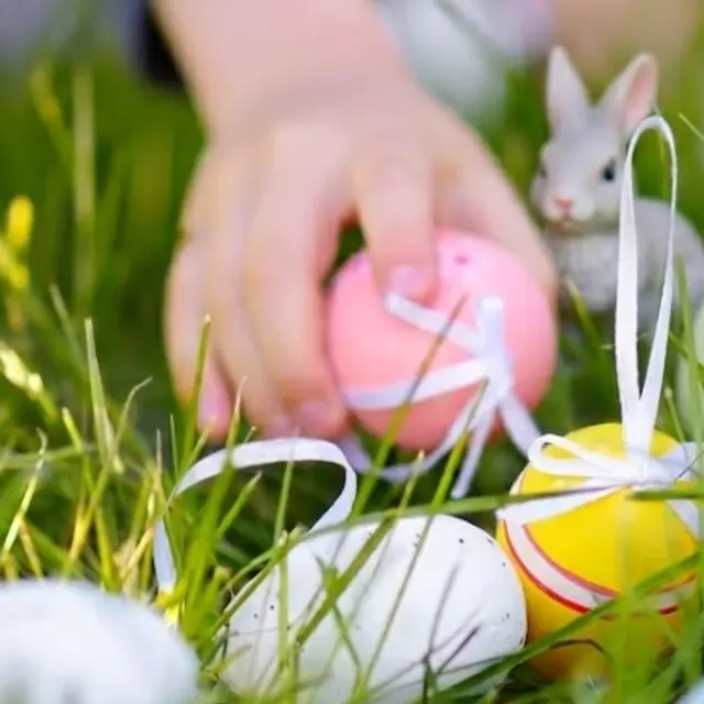 chasse aux oeufs de paques aux Balnéides